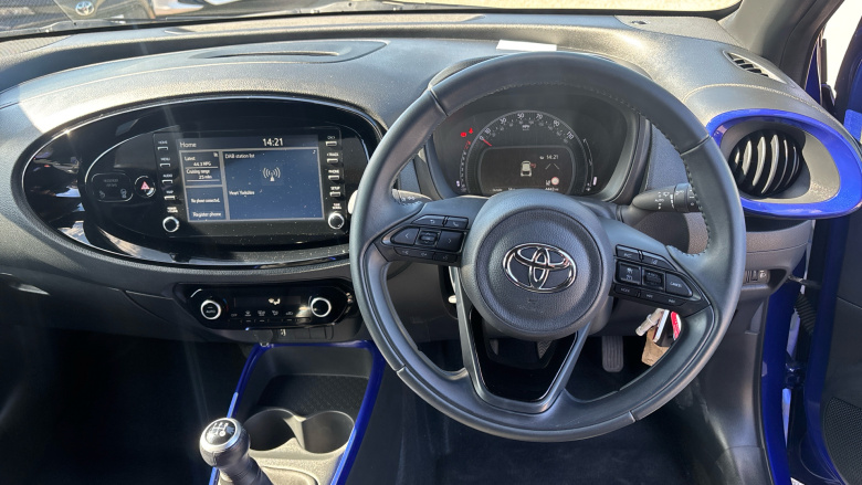 Toyota Aygo X 1.0 VVT-i Edge 5dr Petrol Hatchback